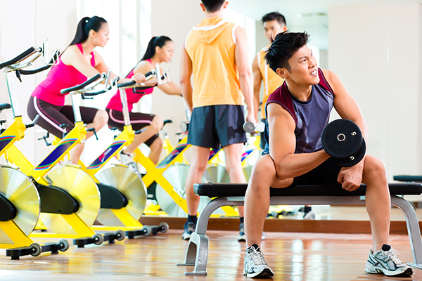 Diploma in Fitness and Sports - This programme teaches different kinds of sports and fitness knowledge and skills based on exercise science. Students can learn from practices. It helps them understand the related industries and builds up a foundation for their further study and career.